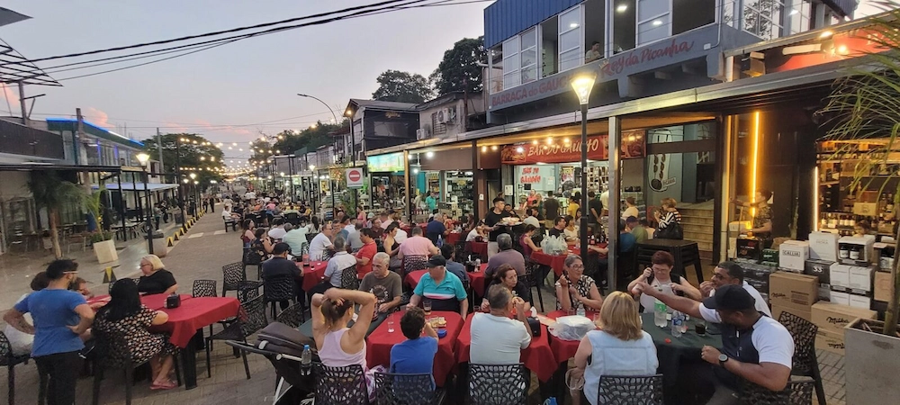 Puerto Iguazú: Gastronomia, Vinhos e Compras na Argentina - Seu Guia Completo
